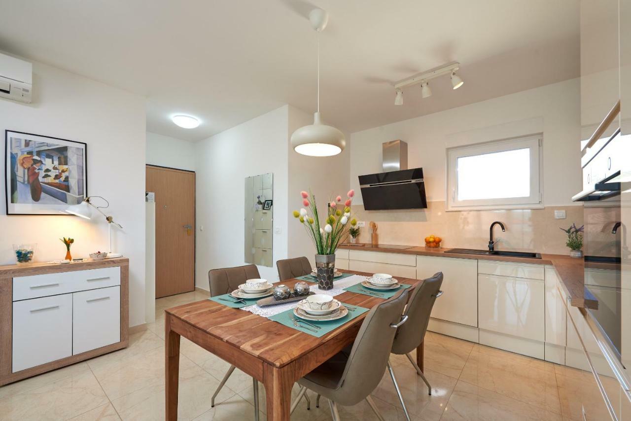 Golubica Apartment Trogir Ngoại thất bức ảnh