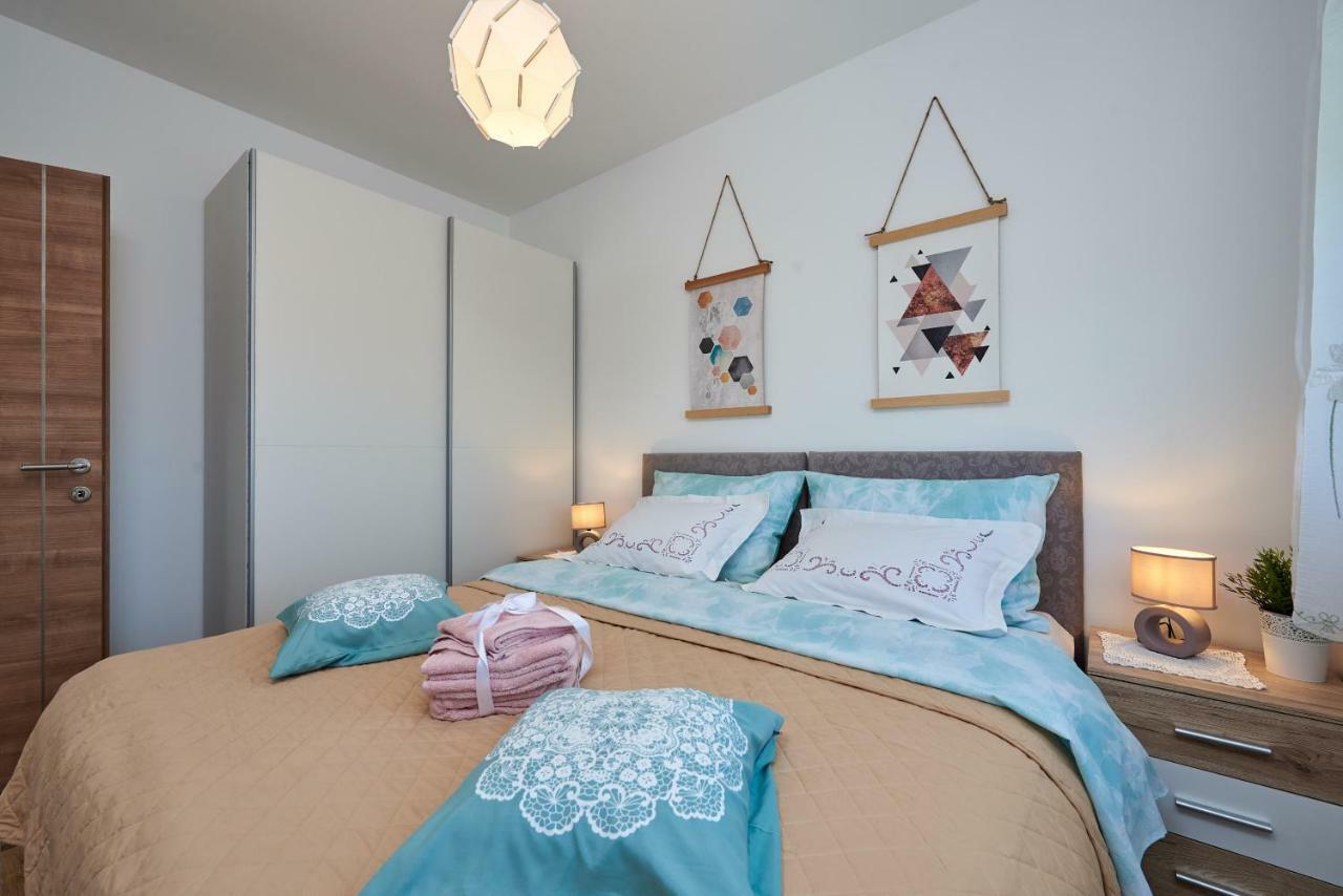Golubica Apartment Trogir Ngoại thất bức ảnh