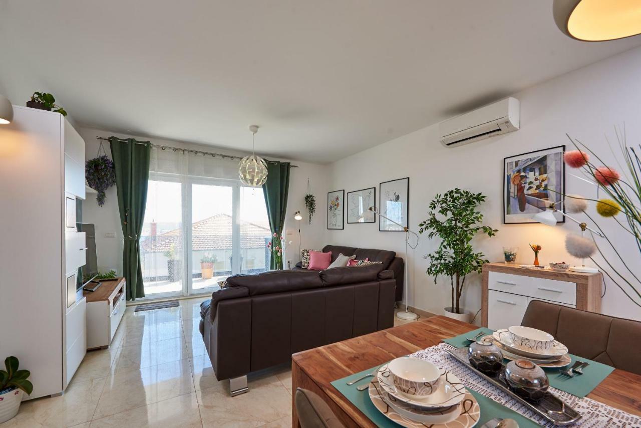 Golubica Apartment Trogir Ngoại thất bức ảnh