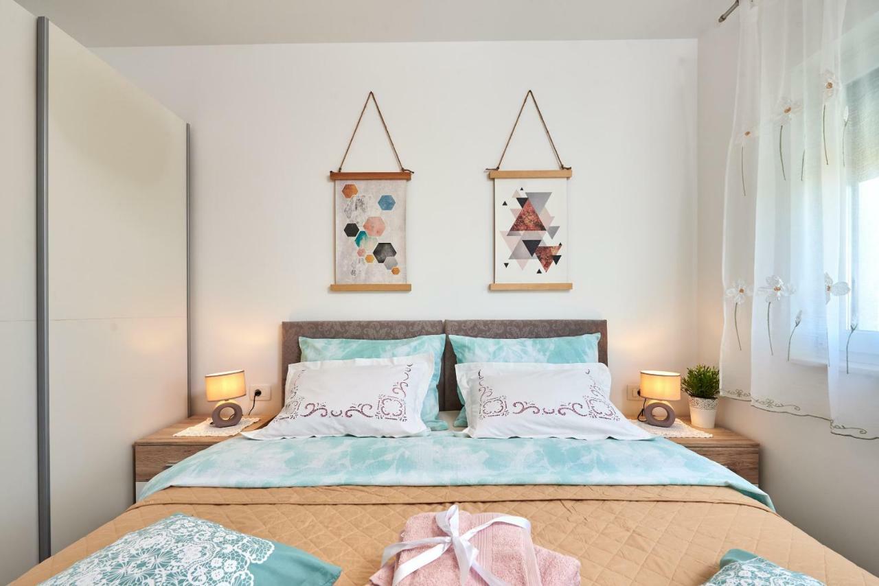Golubica Apartment Trogir Ngoại thất bức ảnh